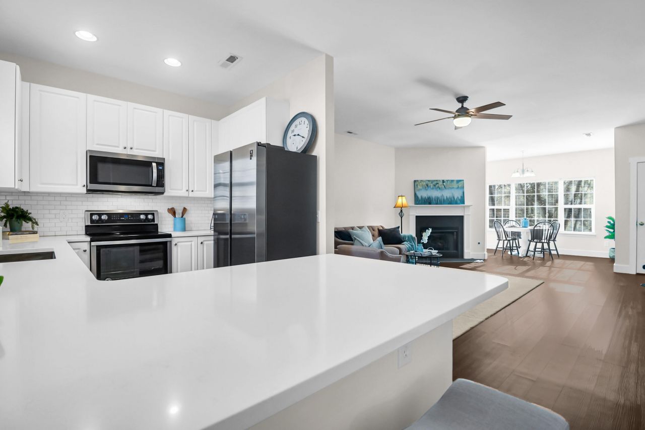 4088 Babbitt Street Photo 15