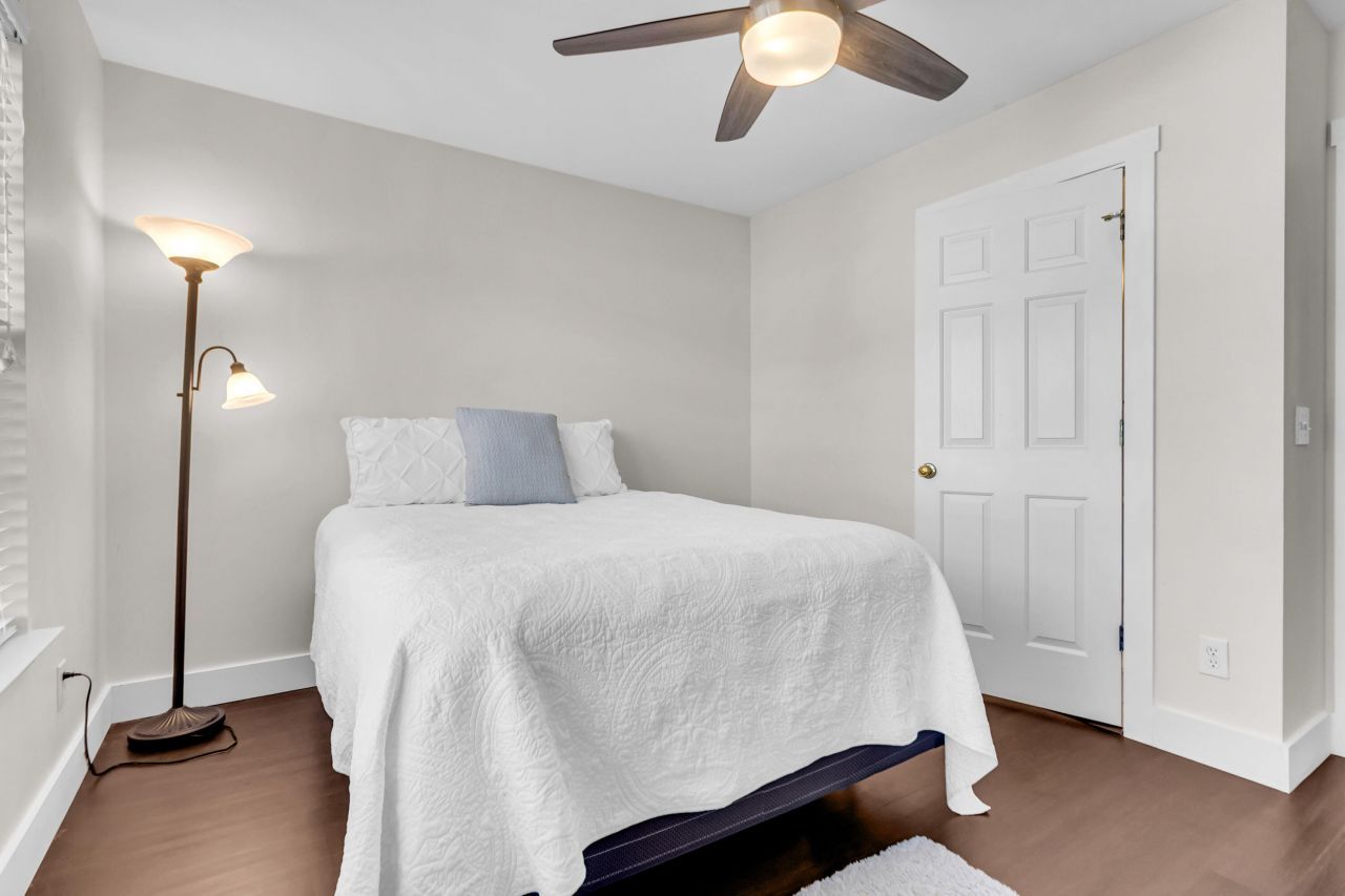 4088 Babbitt Street Photo 22