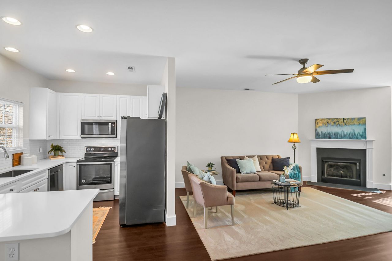 4088 Babbitt Street Photo 7