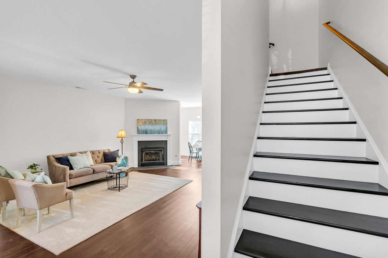 4088 Babbitt Street Photo 8