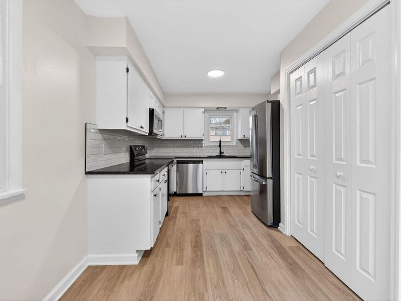 559 Allview Court , Westerville, OH 43081 Photo 15