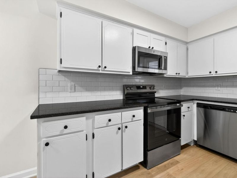 559 Allview Court, Westerville, OH 43081 Photo 17