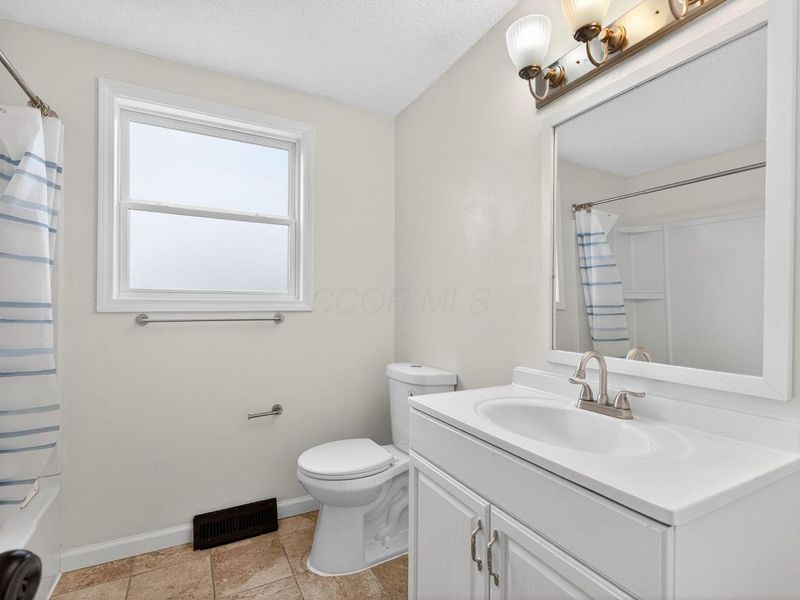 559 Allview Court, Westerville, OH 43081 Photo 23