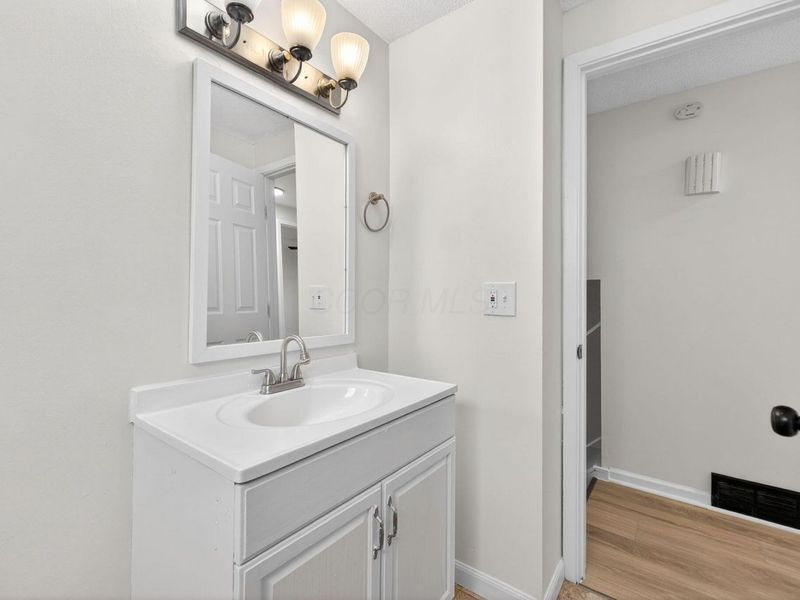 559 Allview Court , Westerville, OH 43081 Photo 24