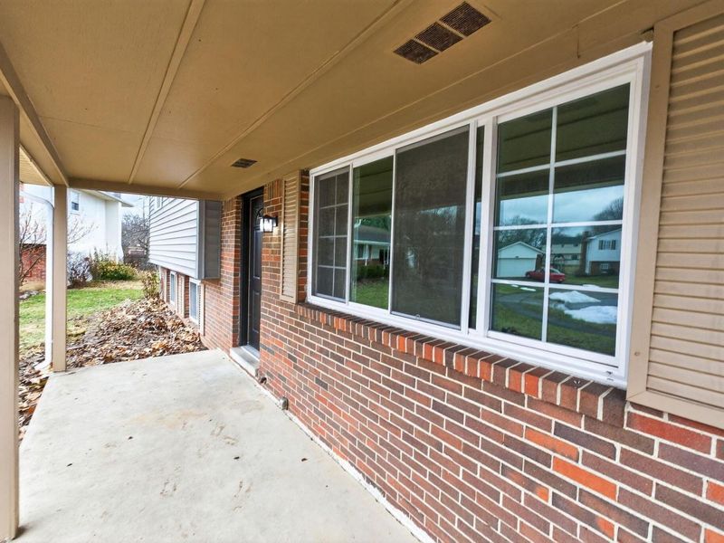 559 Allview Court, Westerville, OH 43081 Photo 3