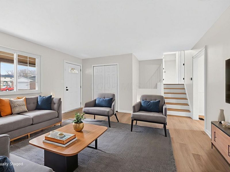 559 Allview Court, Westerville, OH 43081 Photo 4