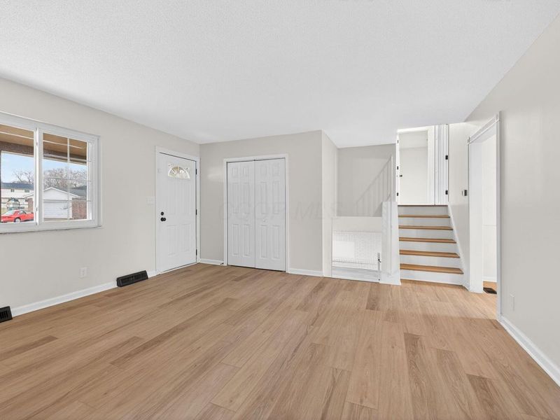 559 Allview Court , Westerville, OH 43081 Photo 5