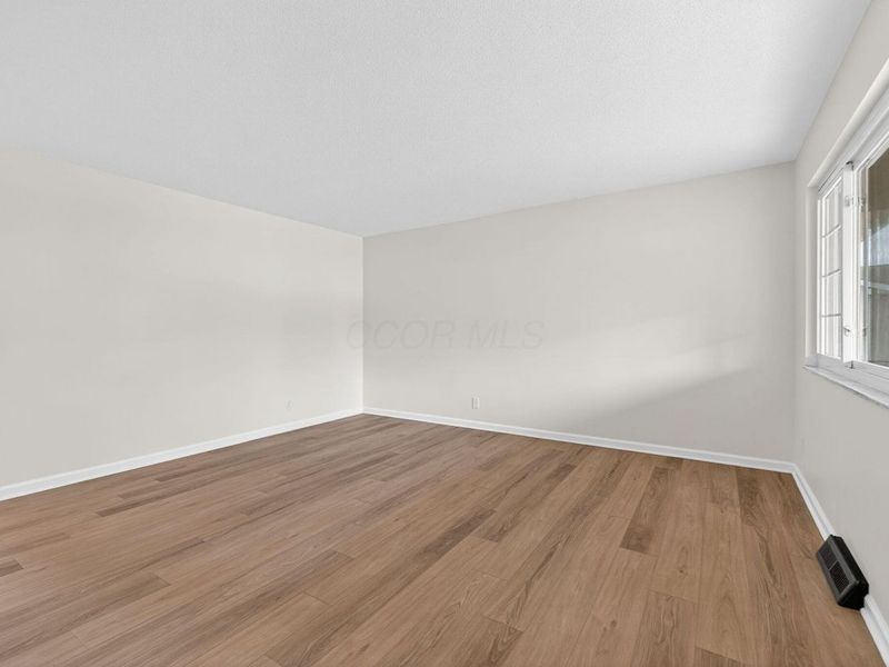 559 Allview Court, Westerville, OH 43081 Photo 7