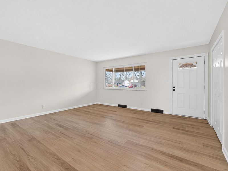 559 Allview Court, Westerville, OH 43081 Photo 8