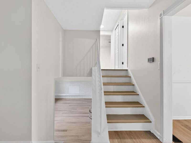 559 Allview Court , Westerville, OH 43081 Photo 9