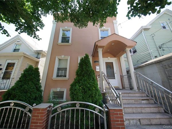 18-43 124th Street , College Point, NY 11356