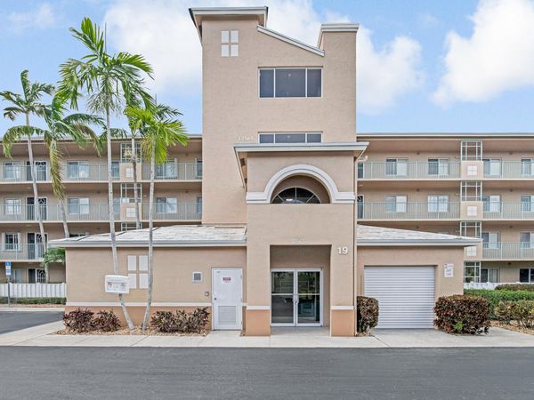 12565 Imperial Isle Drive, Unit 208, Boynton Beach, FL 33437