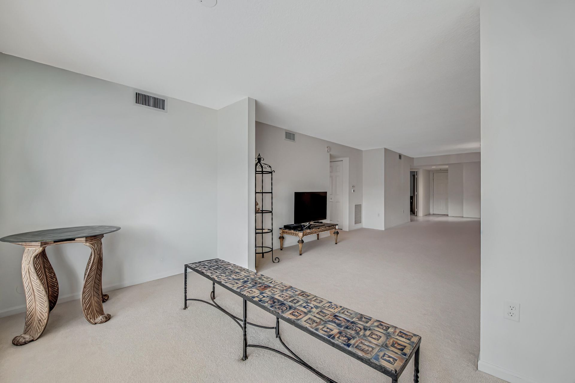 12565 Imperial Isle Drive, Unit 208, Boynton Beach, FL 33437 Photo