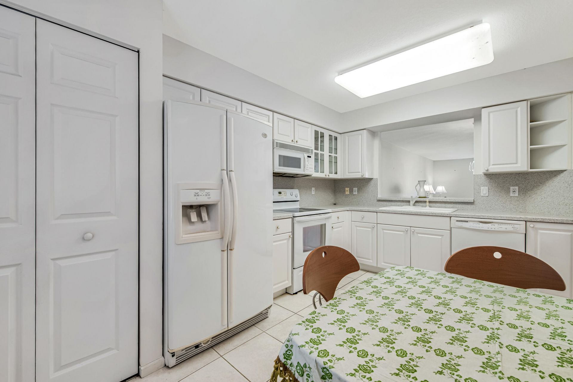 12565 Imperial Isle Drive, Unit 208, Boynton Beach, FL 33437 Photo