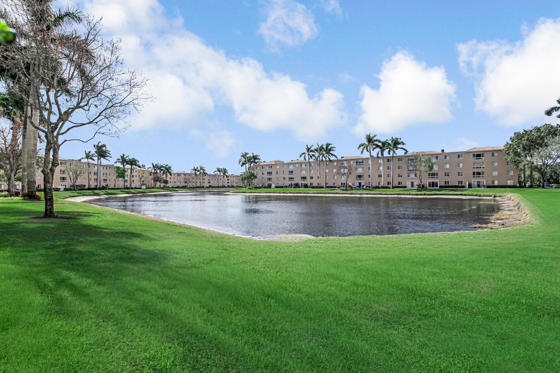 12565 Imperial Isle Drive, Unit 208, Boynton Beach, FL 33437 Photo