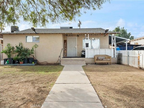 727 El Centro Avenue, El Centro, CA 92243