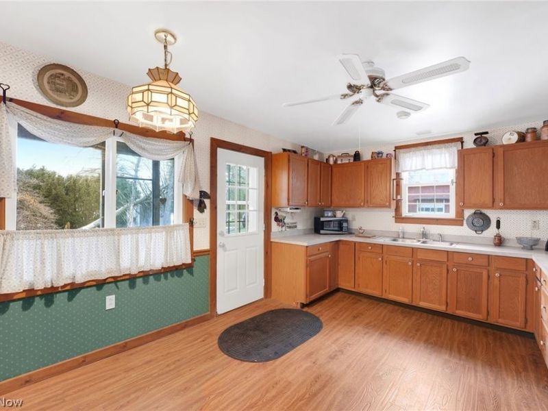 38841 Detroit Road, Avon, OH 44011 Photo 10