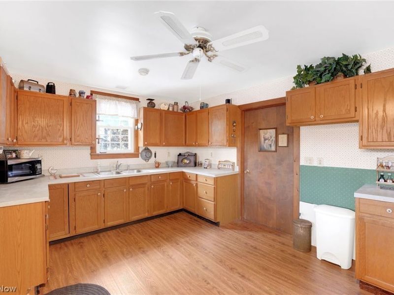 38841 Detroit Road, Avon, OH 44011 Photo 11