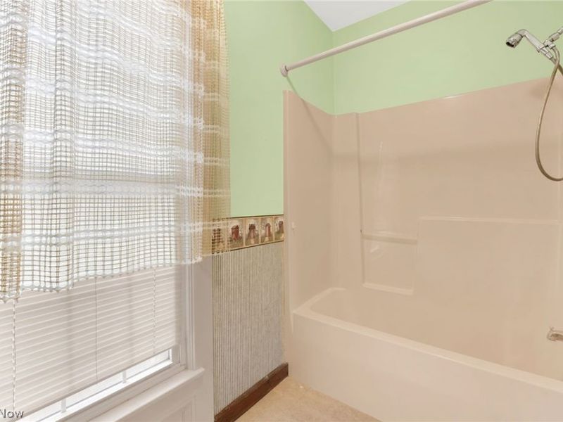 38841 Detroit Road, Avon, OH 44011 Photo 18