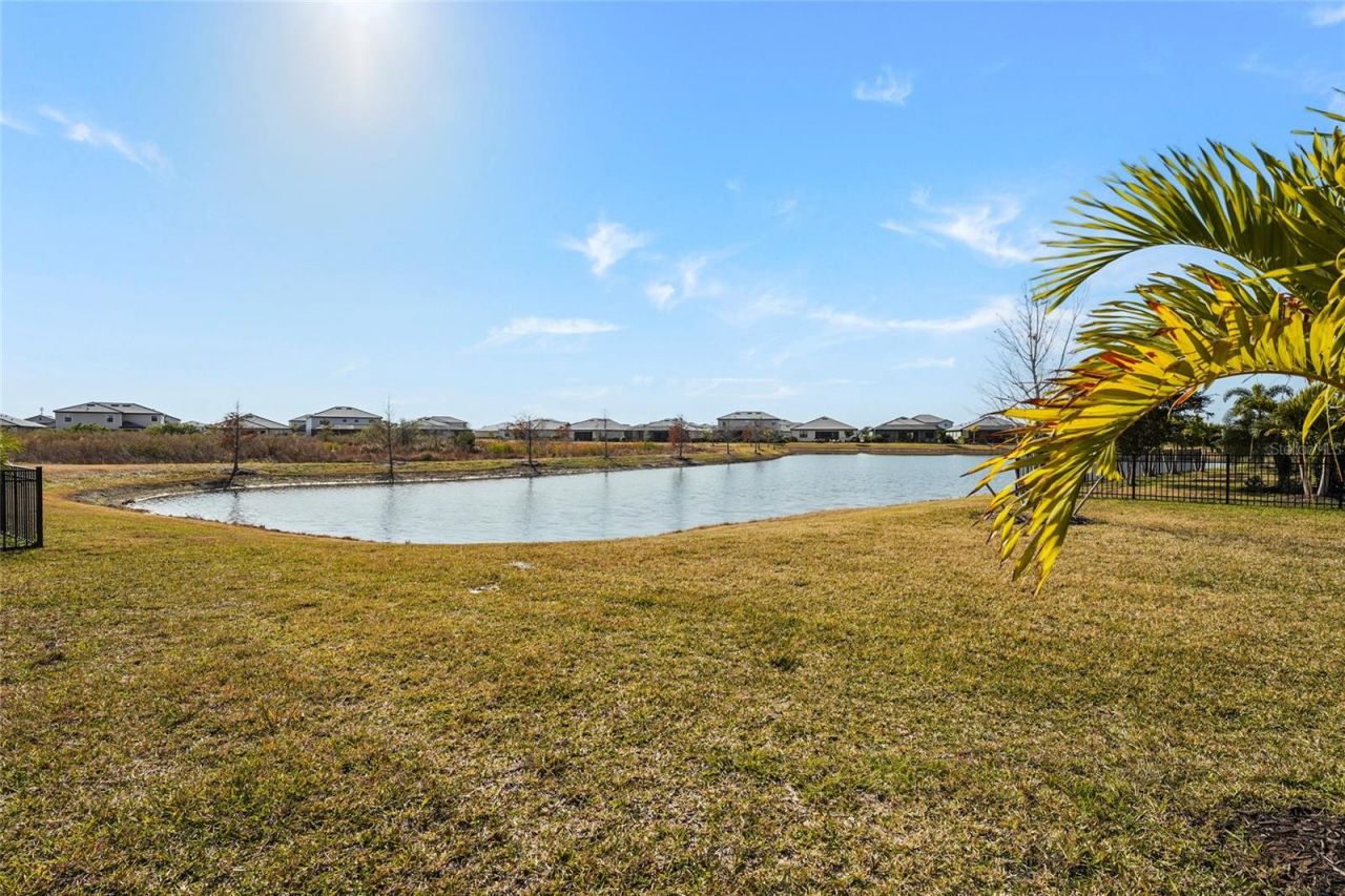 15351 Serene Shores Loop, Lakewood Ranch, FL 34211 Photo