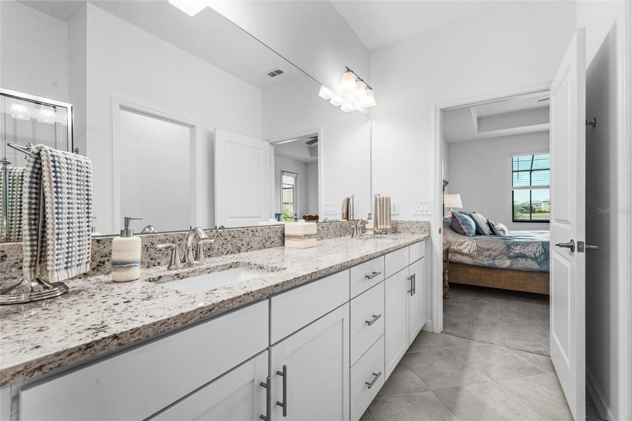 15351 Serene Shores Loop, Lakewood Ranch, FL 34211 Photo