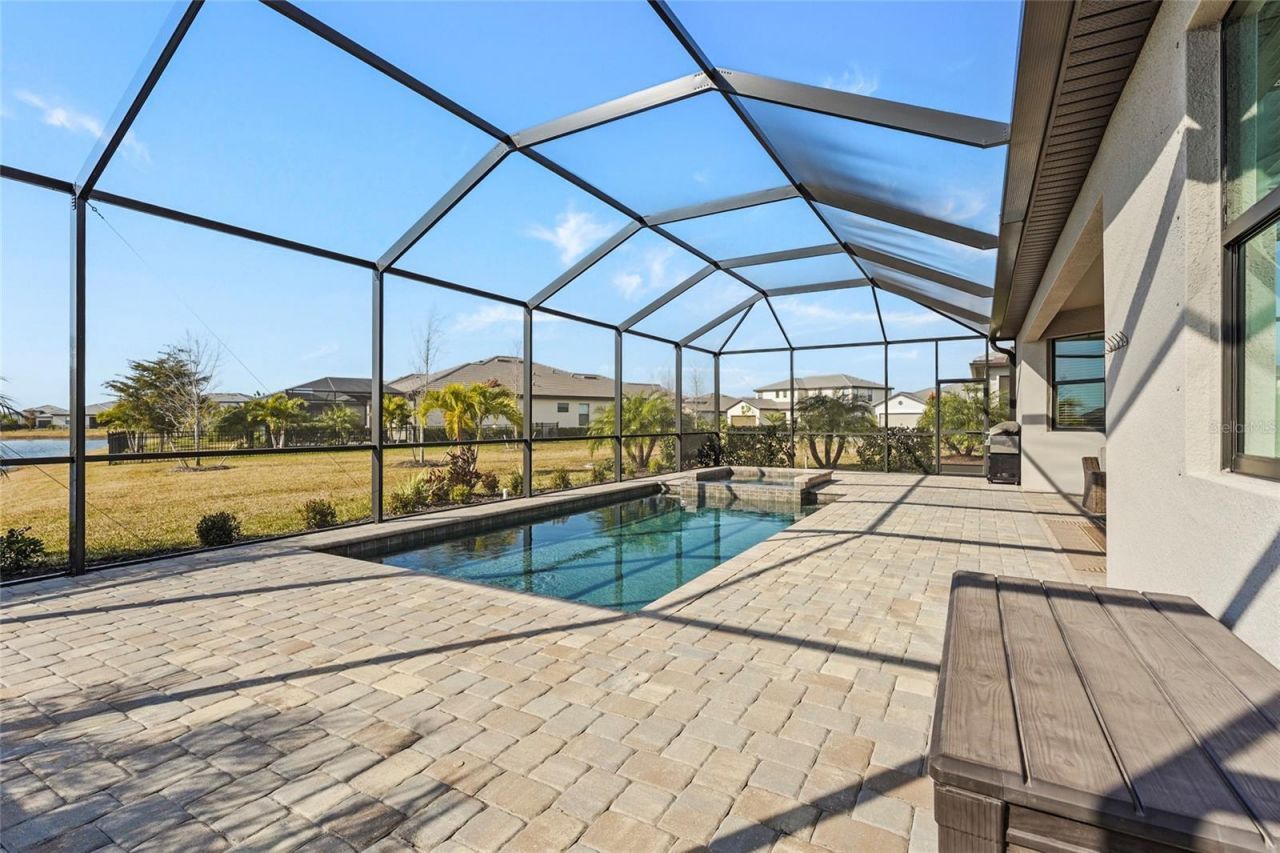 15351 Serene Shores Loop, Lakewood Ranch, FL 34211 Photo