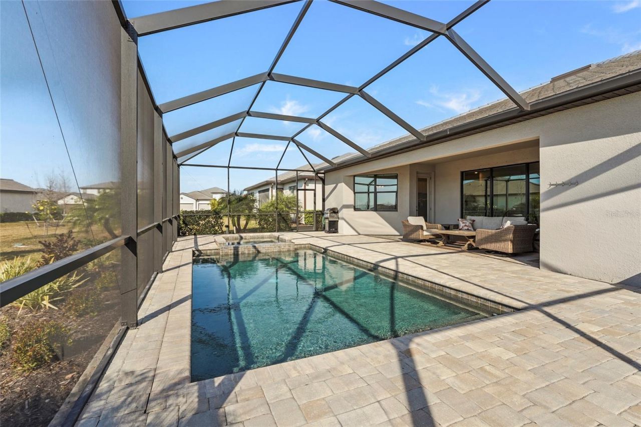 15351 Serene Shores Loop, Lakewood Ranch, FL 34211 Photo