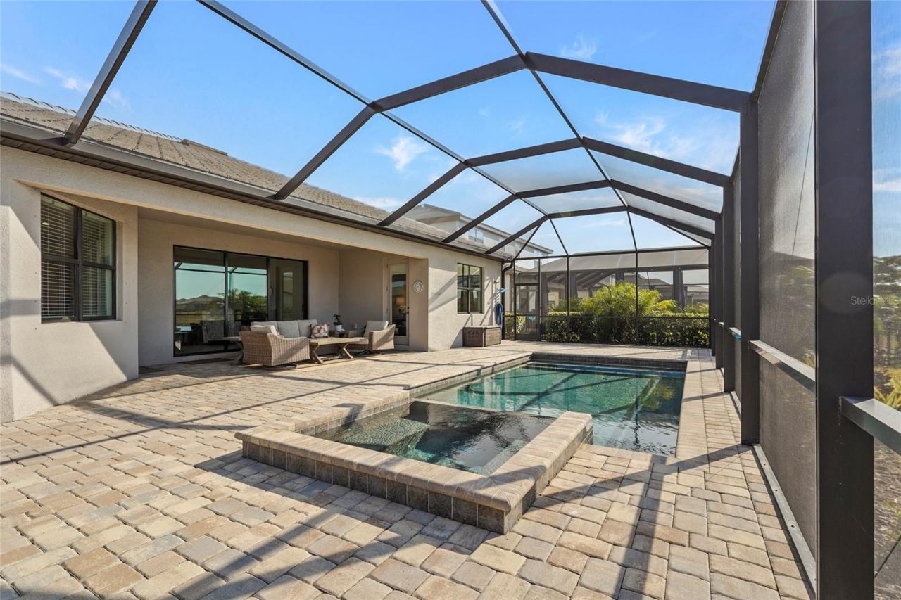 15351 Serene Shores Loop, Lakewood Ranch, FL 34211 Photo