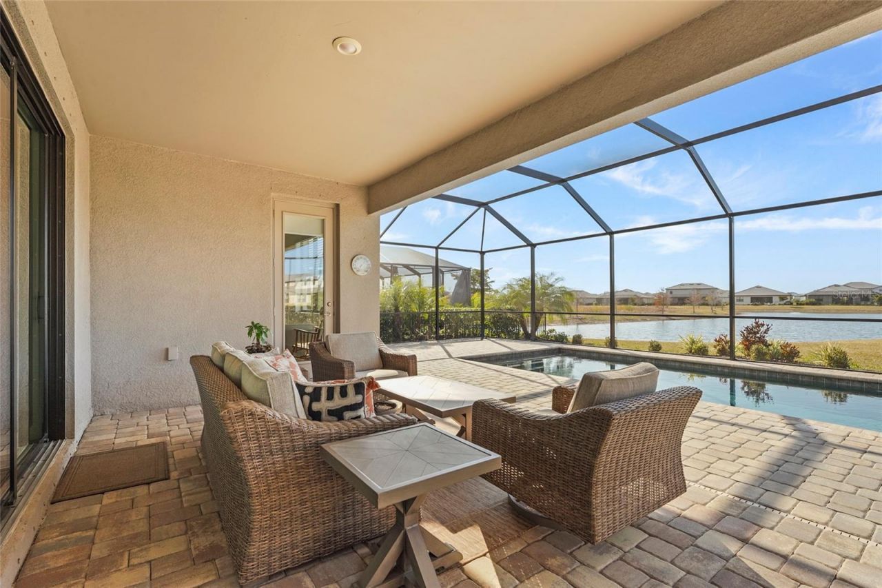 15351 Serene Shores Loop, Lakewood Ranch, FL 34211 Photo