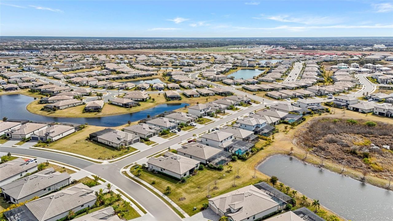 15351 Serene Shores Loop, Lakewood Ranch, FL 34211 Photo