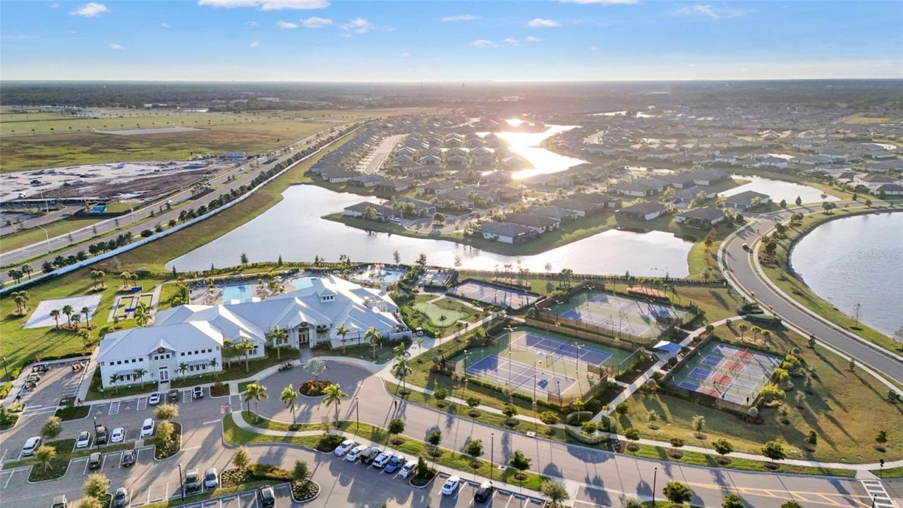 15351 Serene Shores Loop, Lakewood Ranch, FL 34211 Photo