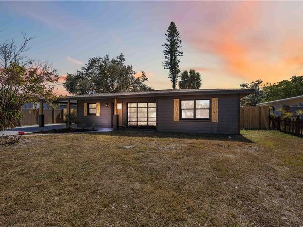 2770 WOOD STREET, SARASOTA, FL 34237