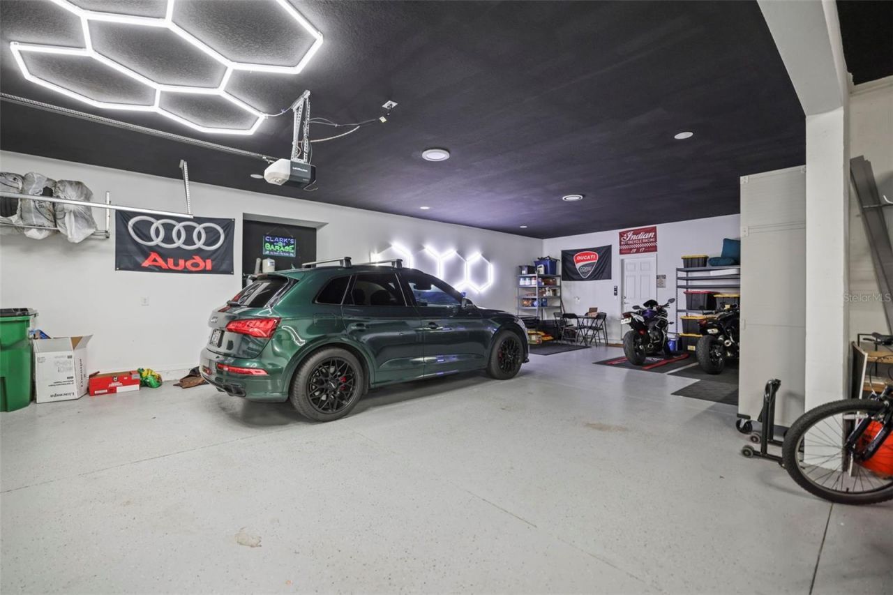 33260 Kateland Drive, Wesley Chapel, FL 33545 Photo