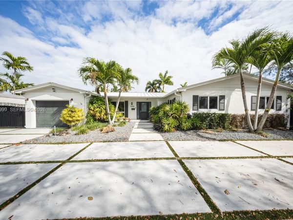 10485 SW 109th St, Miami, FL 33176