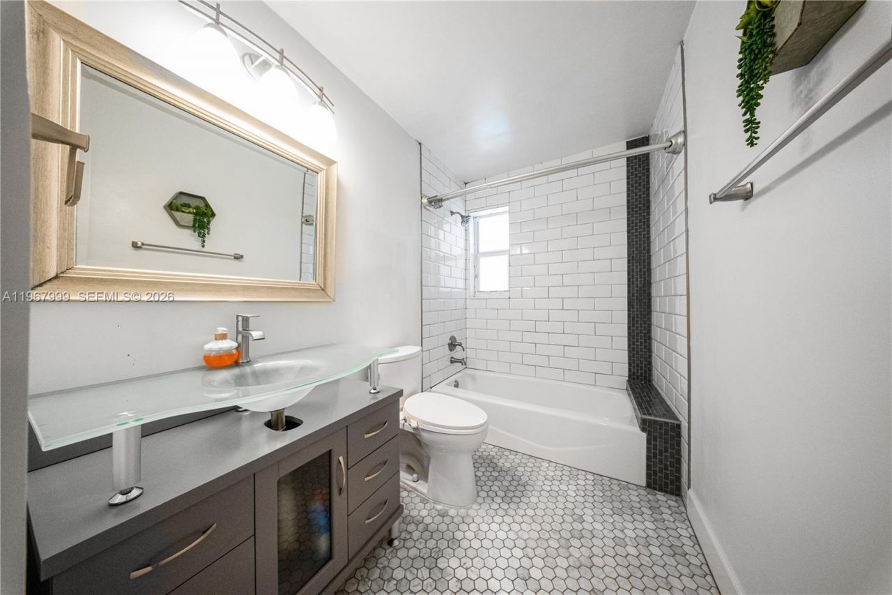 10485 SW 109th St, Miami, FL 33176 Photo