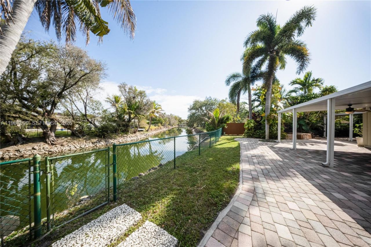 10485 SW 109th St, Miami, FL 33176 Photo