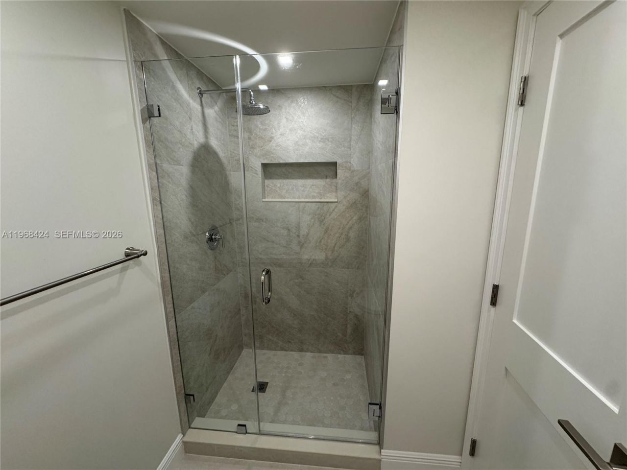 1900 W 54th St , Unit 219, Hialeah, FL 33012 Photo