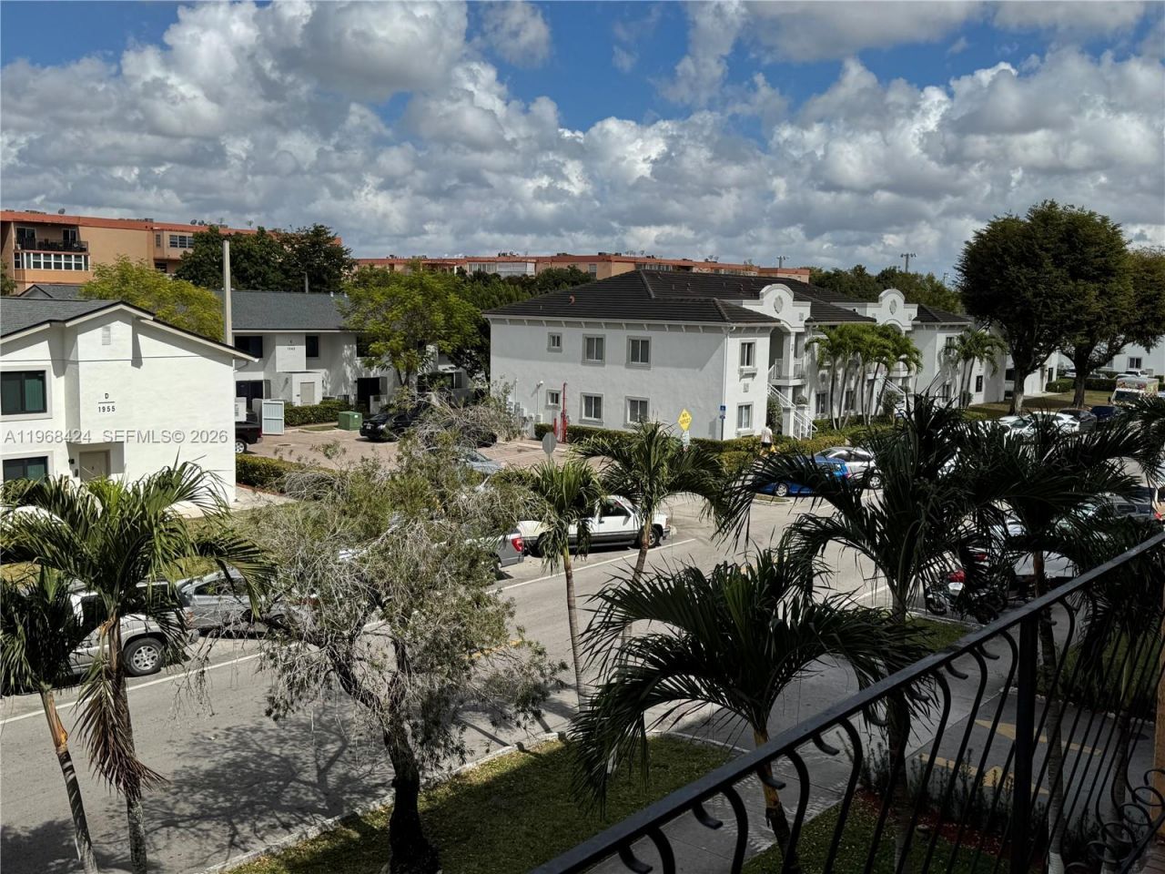 1900 W 54th St , Unit 219, Hialeah, FL 33012 Photo