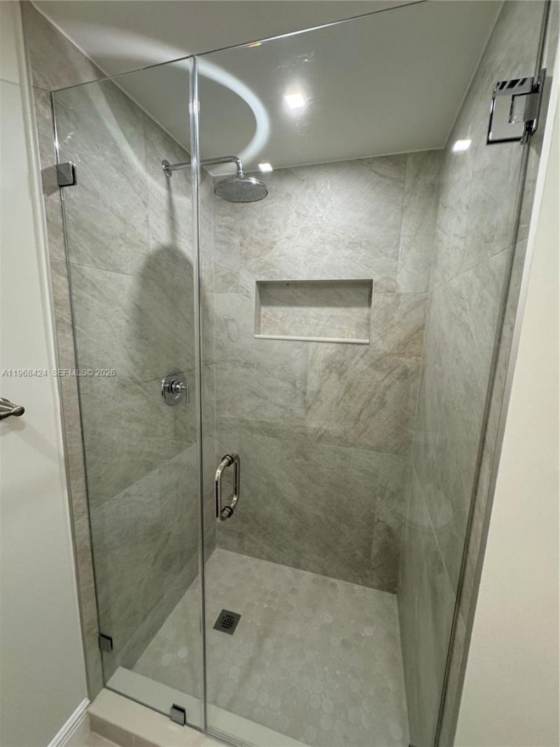 1900 W 54th St , Unit 219, Hialeah, FL 33012 Photo