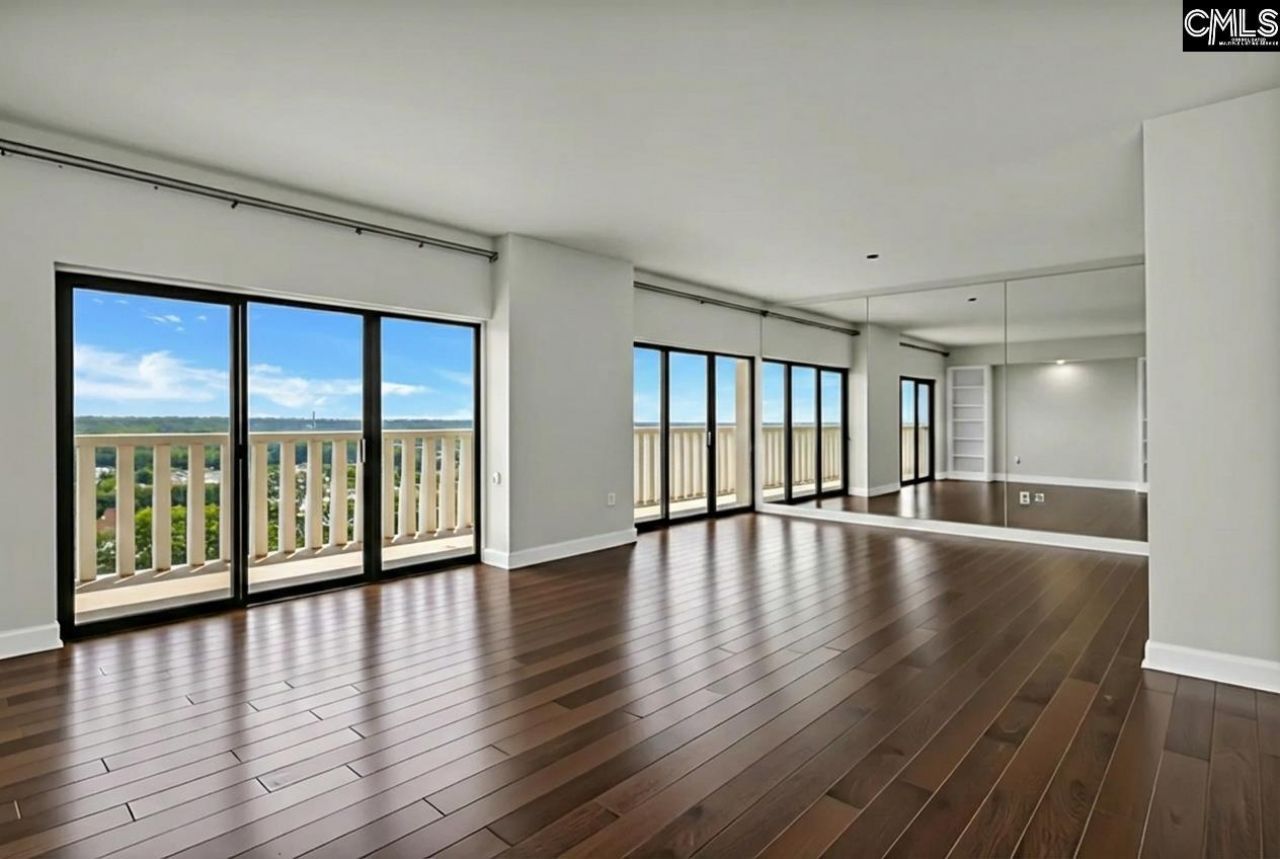 1829 Senate Street  Photo 4