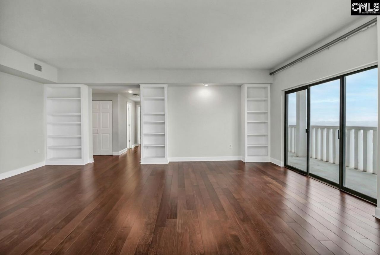 1829 Senate Street  Photo 9