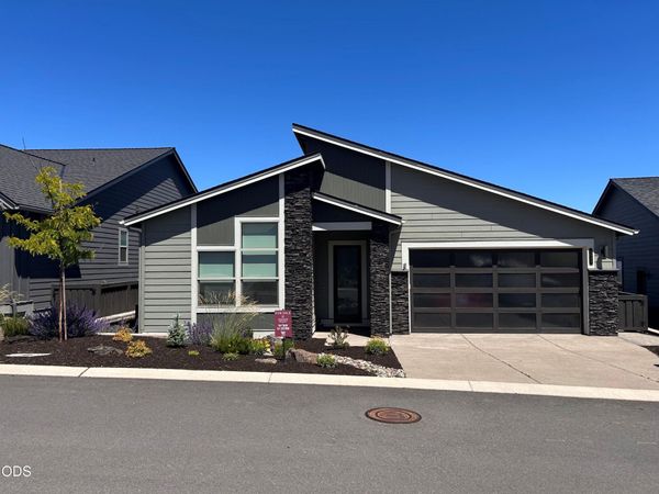 3038 NW Butte View Drive, Bend, OR 97703