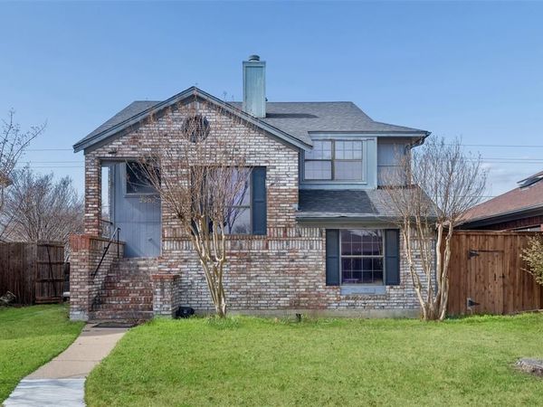 2903 Hunters Point Lane, Carrollton, TX 75007