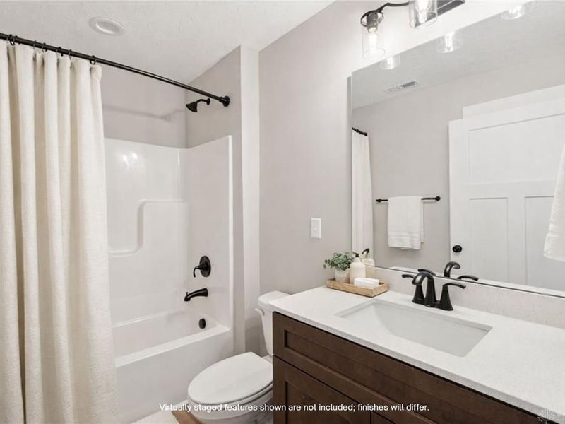 5013 Waterford Lane, Middletown, OH 45042 Photo 12