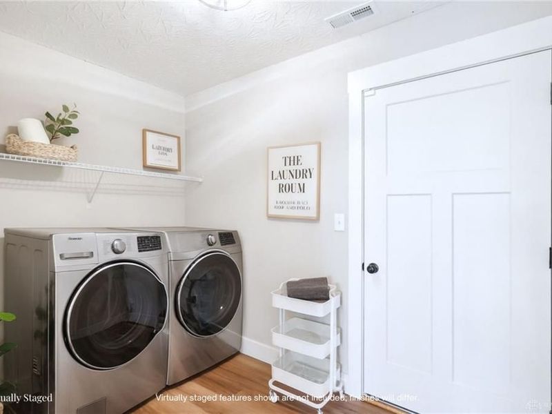 5013 Waterford Lane, Middletown, OH 45042 Photo 13