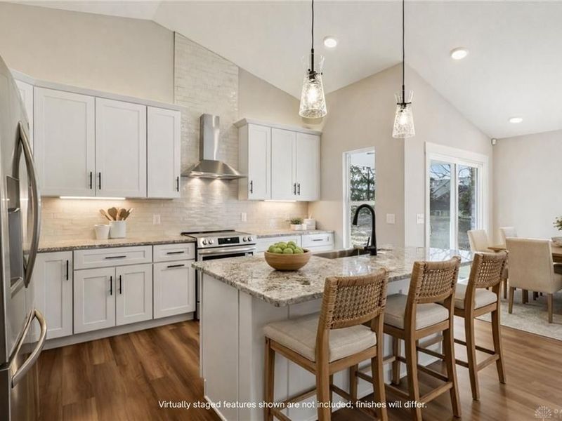 5013 Waterford Lane, Middletown, OH 45042 Photo 3