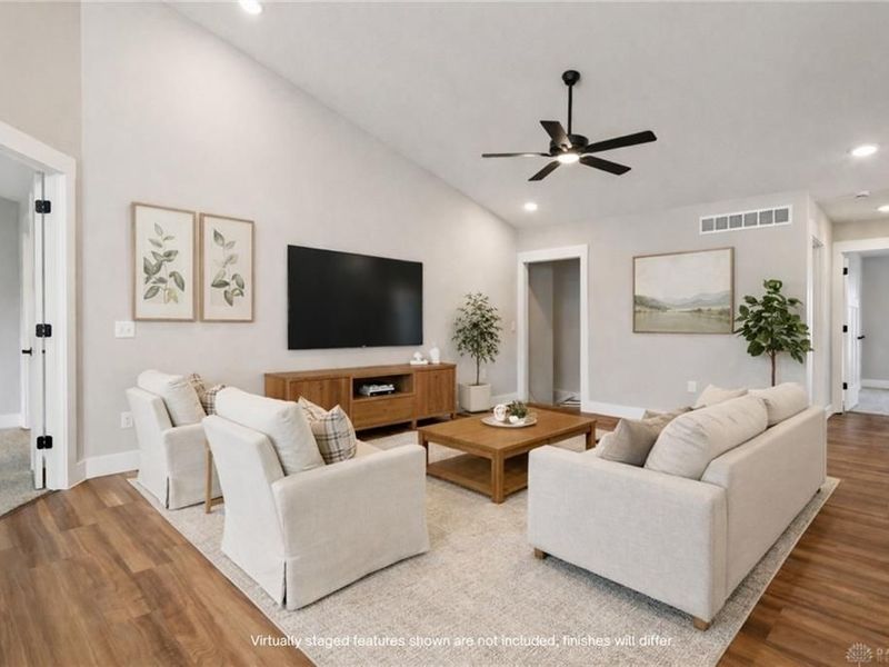 5013 Waterford Lane, Middletown, OH 45042 Photo 4