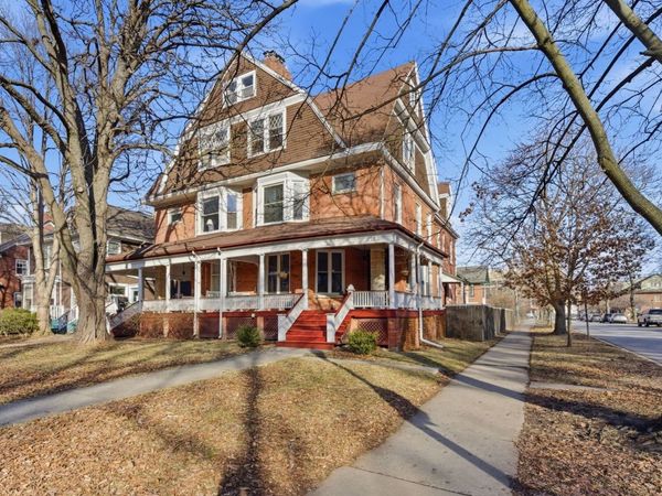 2001 Orrington Avenue, Unit 2001, Evanston, IL 60201