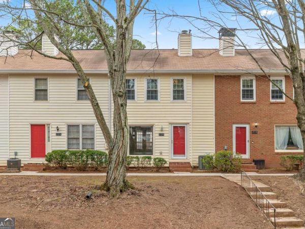 228 Chads Ford Way, Roswell, GA 30076