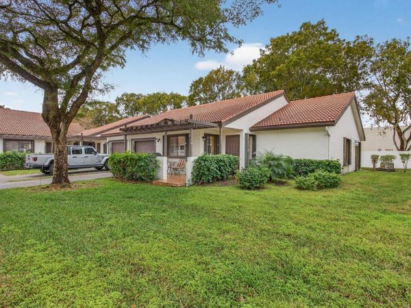 7157 Wisteria Way, Unit 7157, Tamarac, FL 33321